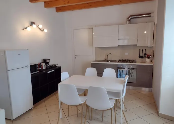 別荘 Casa Terrazzo Panoramico カンノビオ