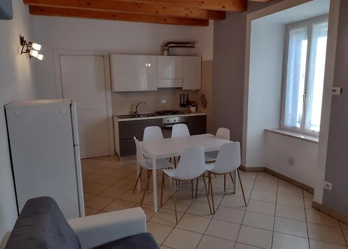 Casa Terrazzo Panoramico * カンノビオ